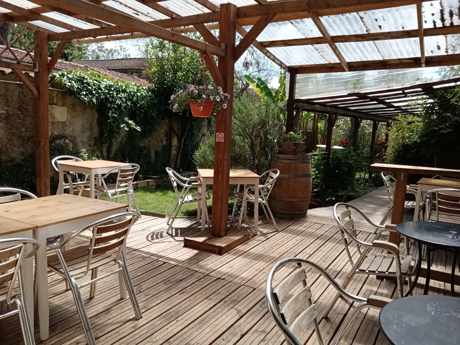 terrasse et jardin