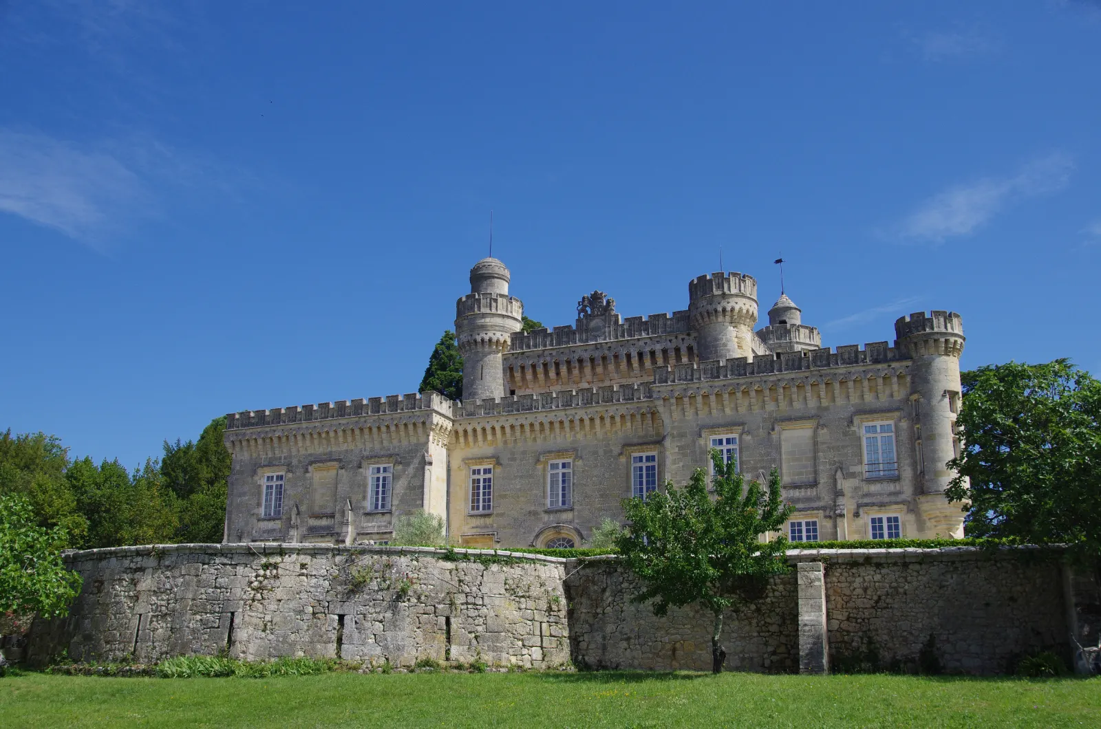 Vue sud du château et de ses tours