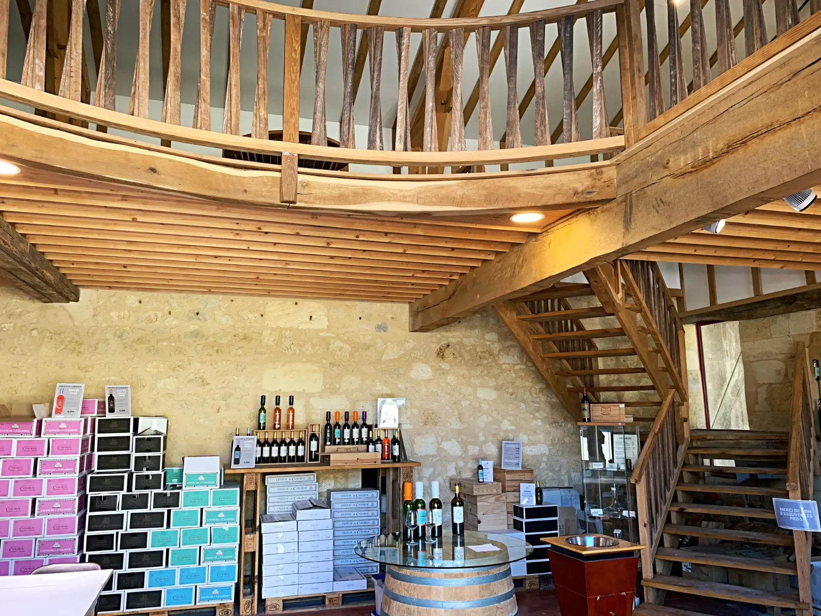 La boutique du domaine et l'espace dégustation