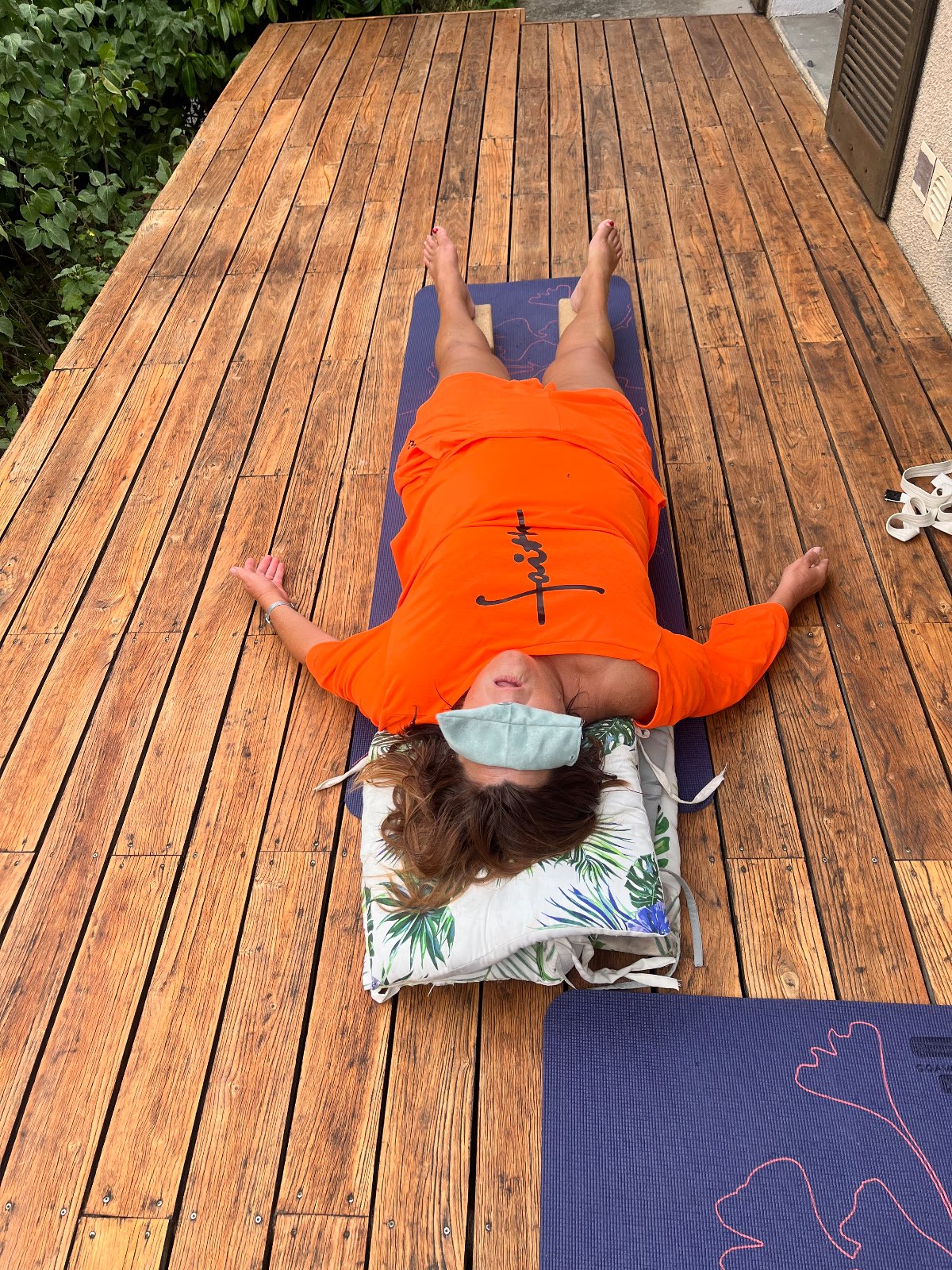Posture de yoga restaurateur