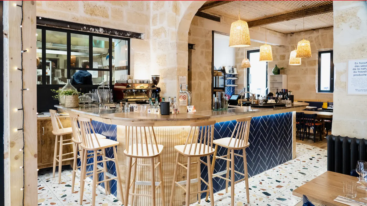 Bar - salle intérieure